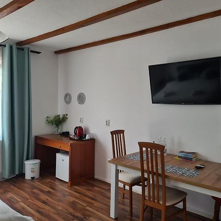 발로테슈티 Luca'S House 아파트 객실 사진