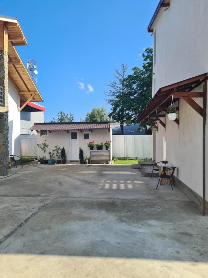 발로테슈티 Luca'S House 아파트 외부 사진